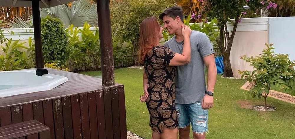Mãe de Neymar termina namoro com modelo de 22 anos após barraco em Santos