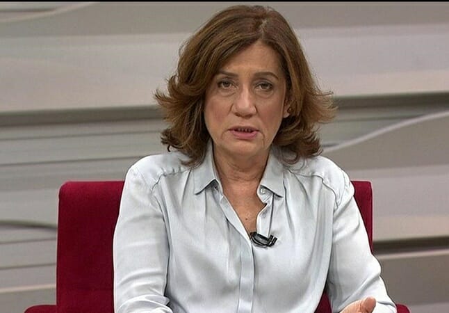 Jornalista e comentarista da Globo chama Bolsonaro de louco em artigo; leia