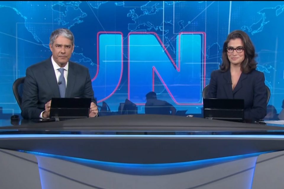 Band diz que Globo estuda substituir apresentadores do Jornal Nacional; entenda