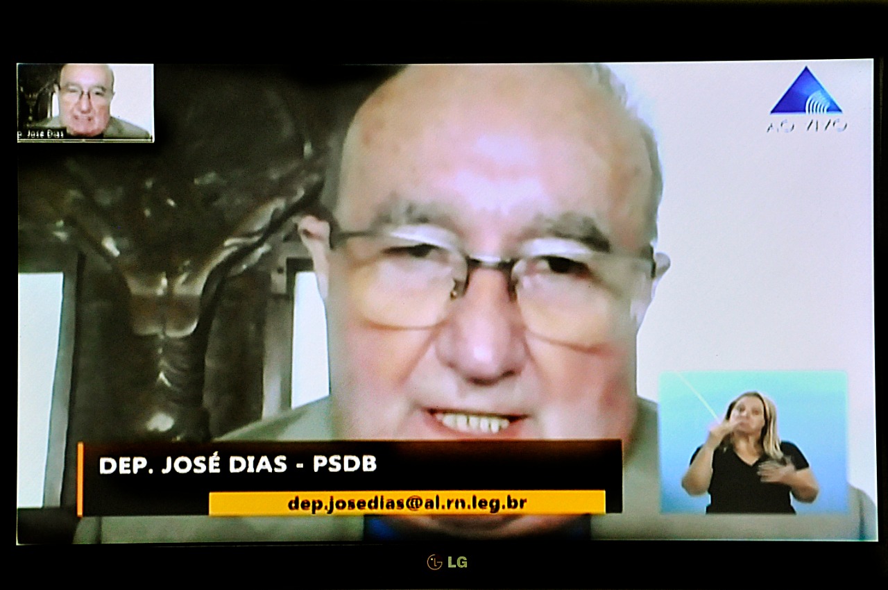 Deputado denuncia "exploração política vergonhosa e criminosa" da pandemia no RN