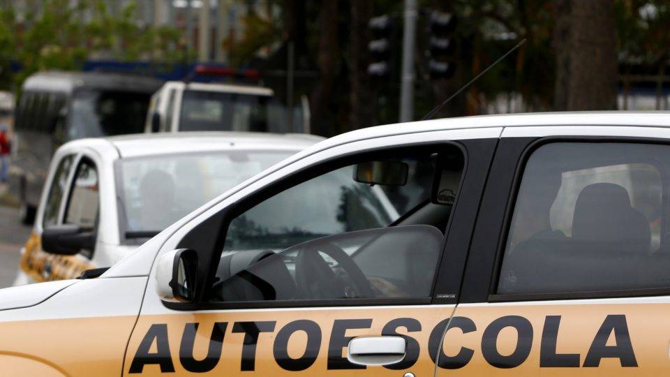 Contran autoriza aulas remotas para curso de formação de condutores