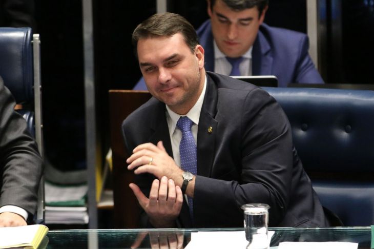 TJ aceita recurso de Flávio, e caso das 'rachadinhas' vai para 2ª instância