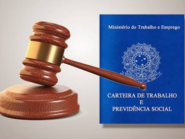 Justiça anula ato que reconhecia vínculo empregatício de médicos de cooperativa