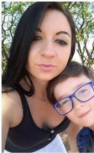 Mãe do garoto Rafael admite ter estrangulado o filho em novo depoimento