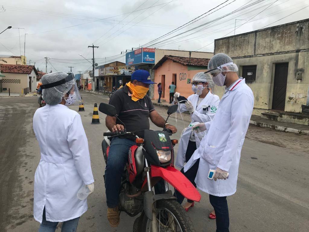Em plena pandemia, cidade do RN sobe salários de políticos em até 122%