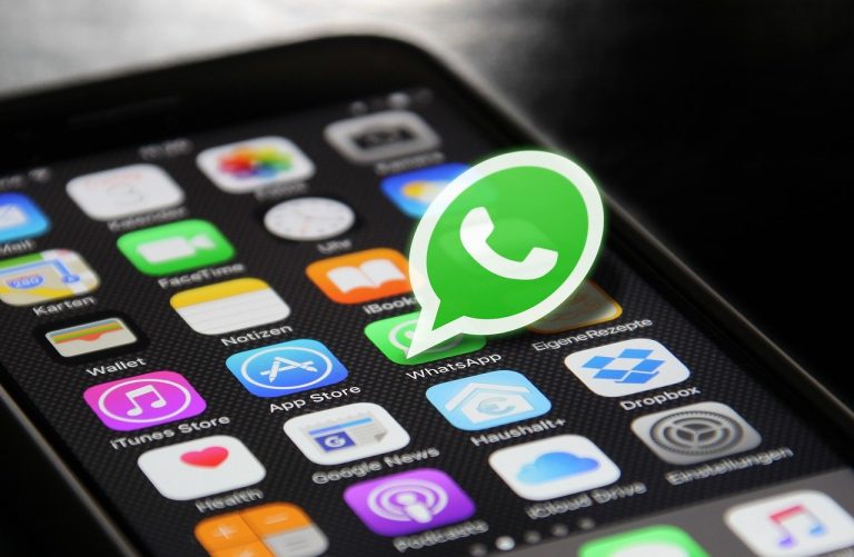 Projeto das fake news trará "o fim das conversas particulares", diz WhatsApp