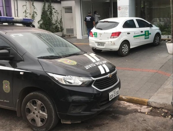Polícia e Procon fiscalizam farmácia que vende Ivermectina por R$ 570