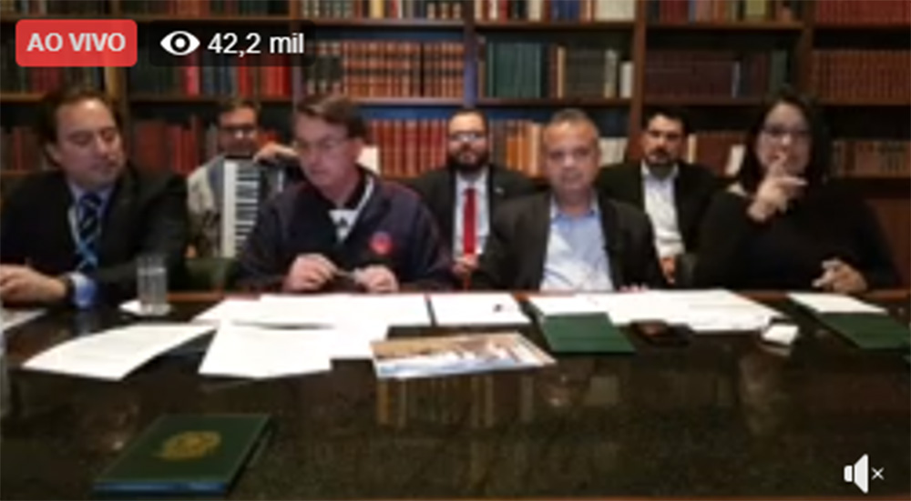 AO VIVO: Ministro Rogério Marinho participa da live de Bolsonaro; assista
