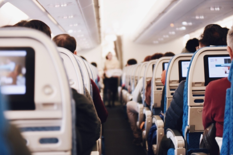 Companhia aérea oferece voos de mentira para turistas com saudade de viajar