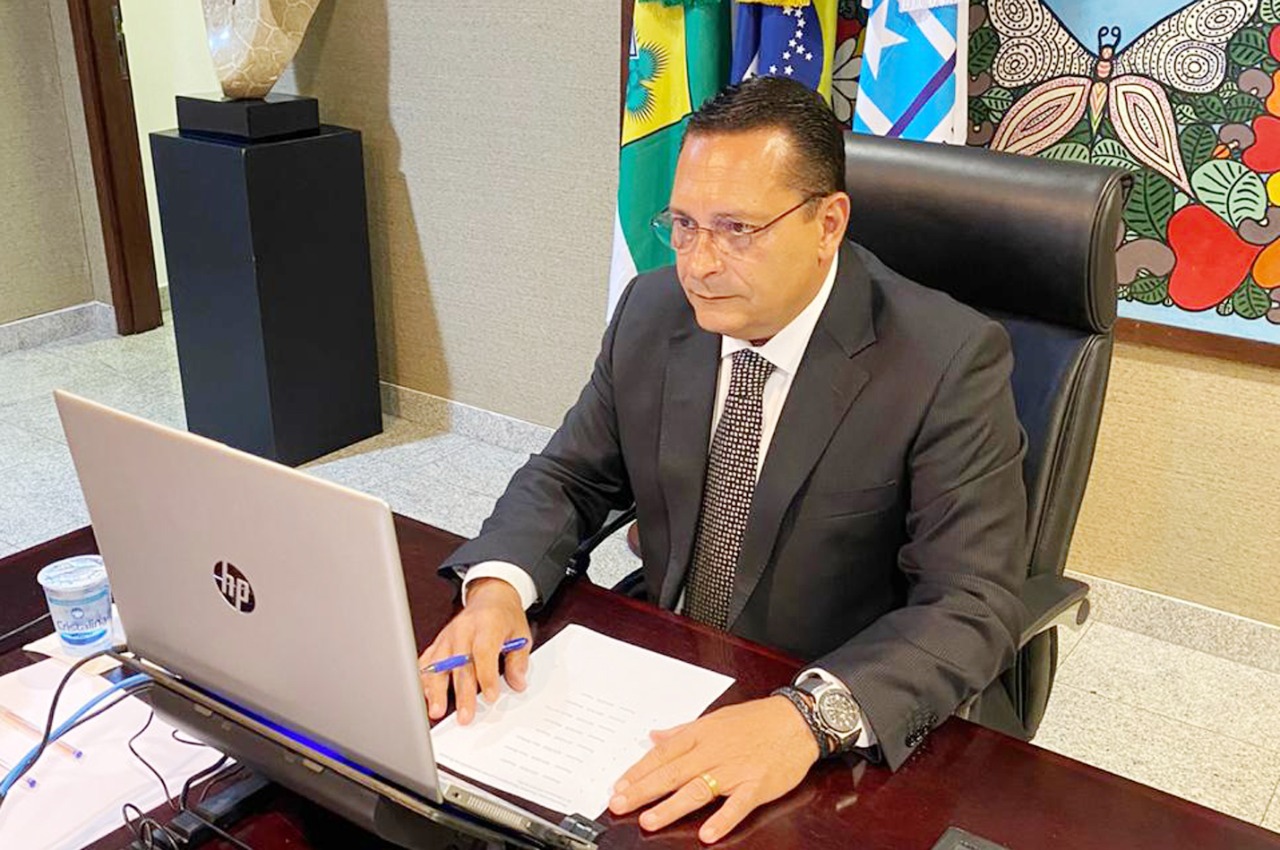 Ezequiel solicita recuperação de estradas nas regiões Potengi e Oeste do RN