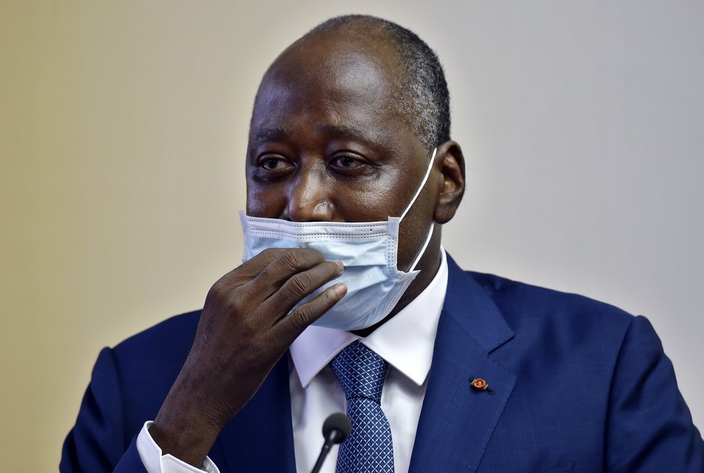 Costa do Marfim: Pré-candidato a presidente morre após desmaiar em reunião