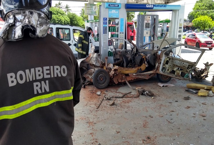 Carro que explodiu em Natal utilizava botijão de gás de cozinha