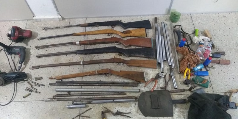 PM encontra fábrica clandestina de armas de fogo no interior do RN