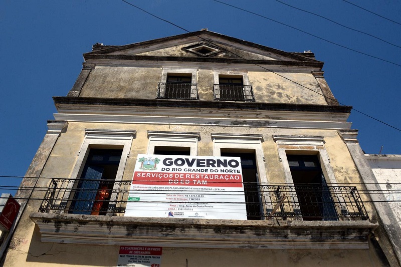 Governo retomará restauração do prédio da Escola de Música do TAM