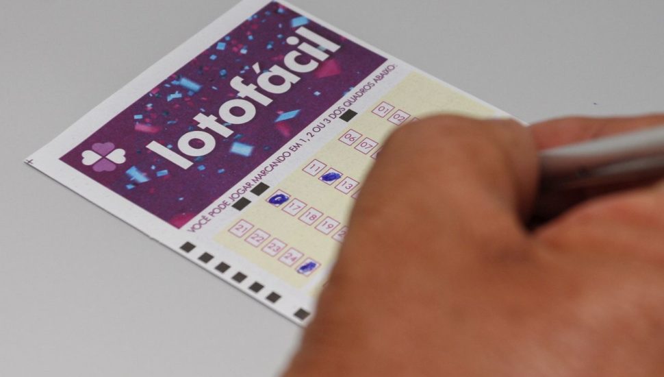 Lotofácil: três apostas dividem prêmio de quase R$ 2 milhões; veja resultado