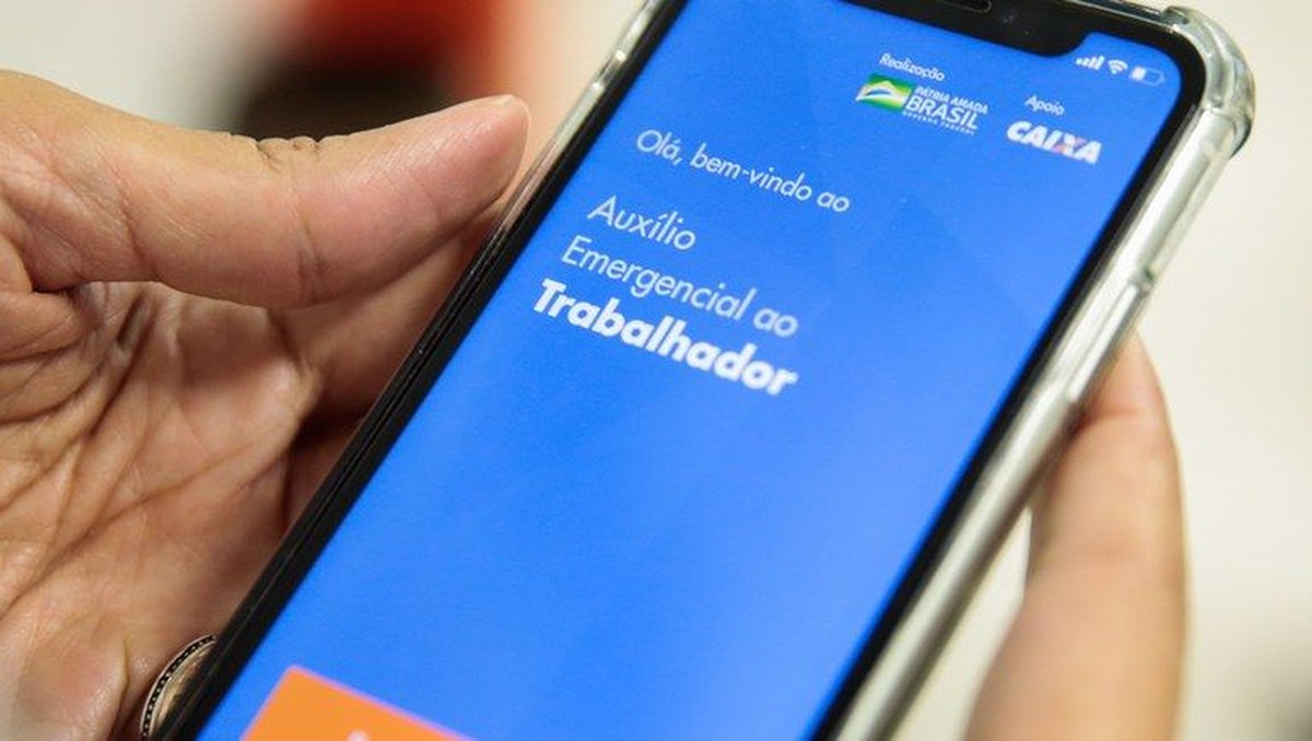 Auxílio emergencial elevou em 24% renda pré-pandemia, mostra pesquisa