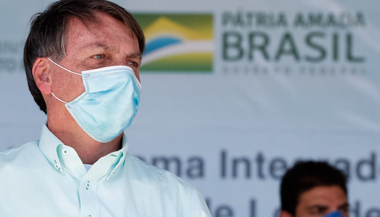 Bolsonaro diz que não loteou cargos estratégicos e alfineta Moro