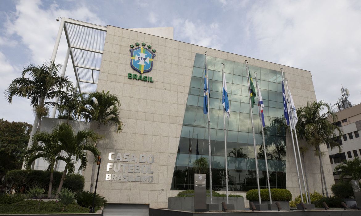 Finais estaduais adiam jogos da 1ª rodada do Brasileirão