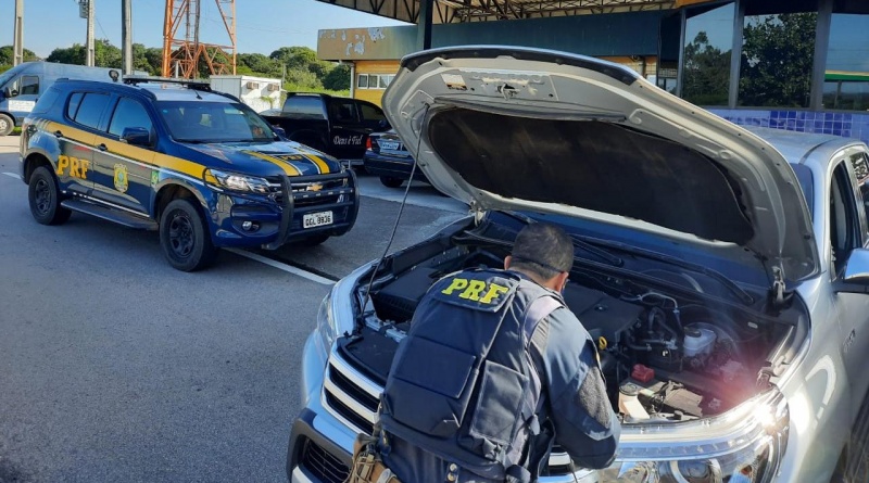 PRF recupera Hilux clonada roubada na Grande Natal