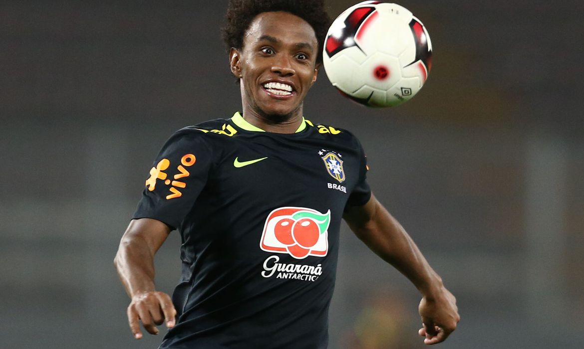 Meia-atacante brasileiro pode trocar Chelsea por Arsenal