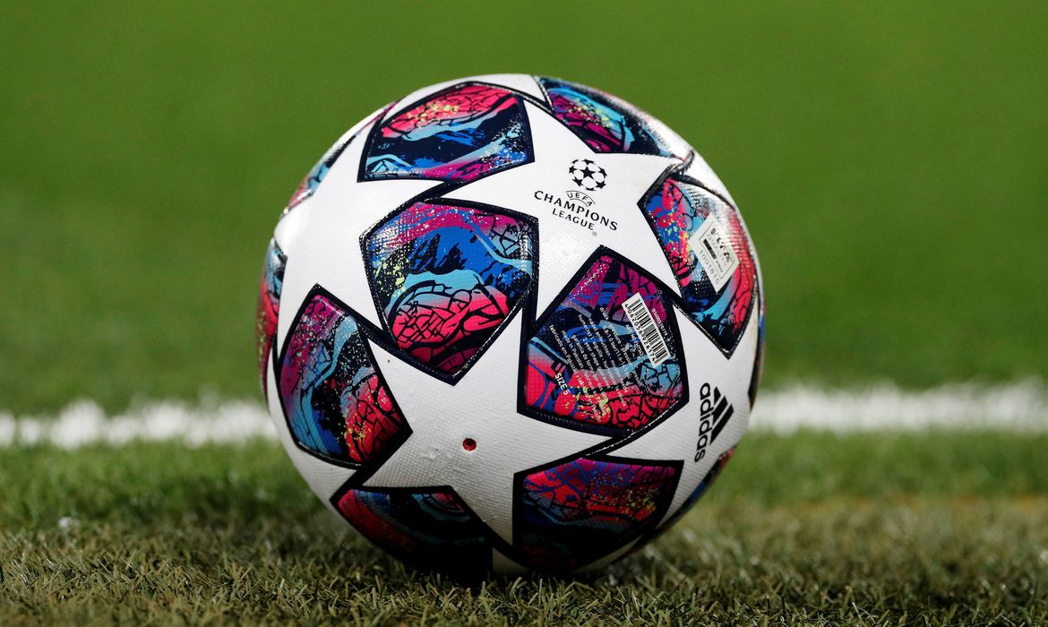 Liga dos Campeões da Europa retorna com jeito de Copa do Mundo
