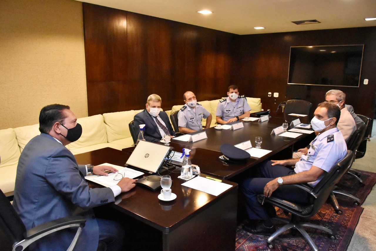 Presidente da Assembleia recebe comandante da aeronáutica no Nordeste