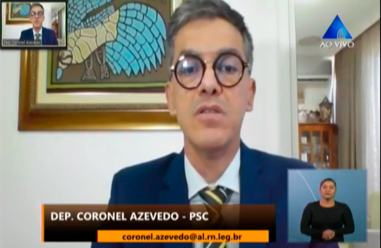 Deputado quer título de cidadão do RN para Bolsonaro: "Governador de fato"