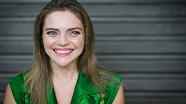 Estudantes aprendem sobre texto dramático e recebem Titina Medeiros