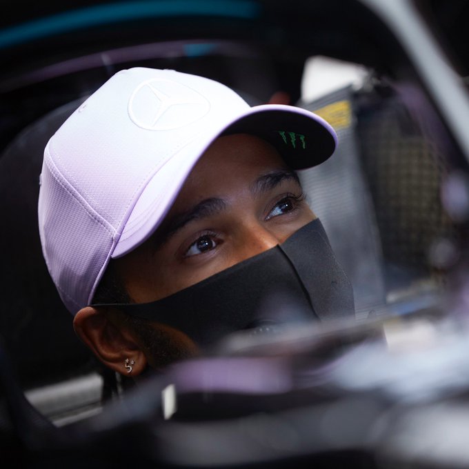 Lewis Hamilton garante pole no GP da Espanha de Fórmula 1