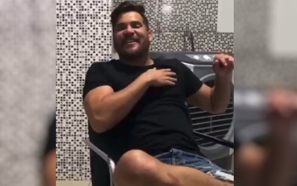 Cantor sertanejo aparece em vídeo ironizando a Covid-19: 'Vem em nós'; assista