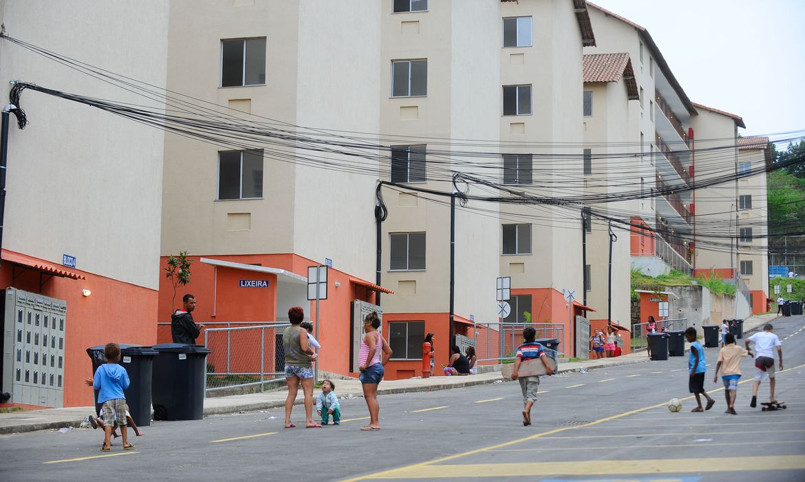 Programa Casa Verde e Amarela será lançado dia 25, anuncia ministro