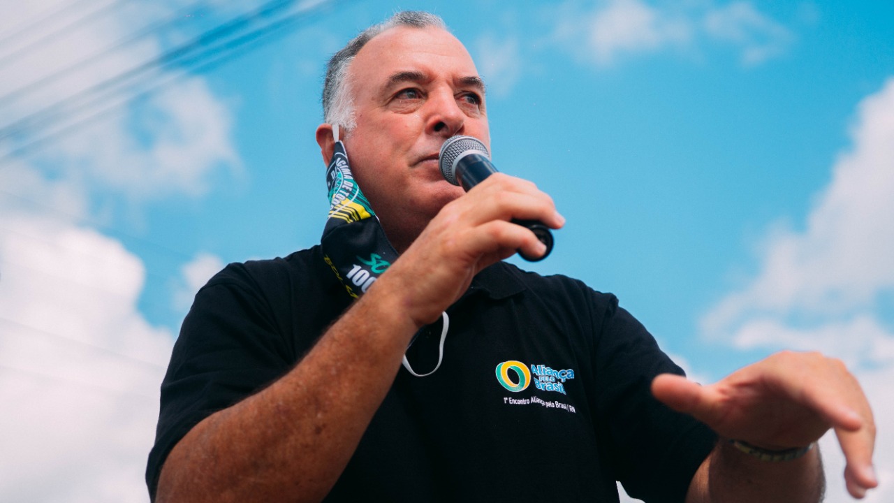 Pré-candidato a prefeito bolsonarista abre mão de fundo eleitoral em Natal