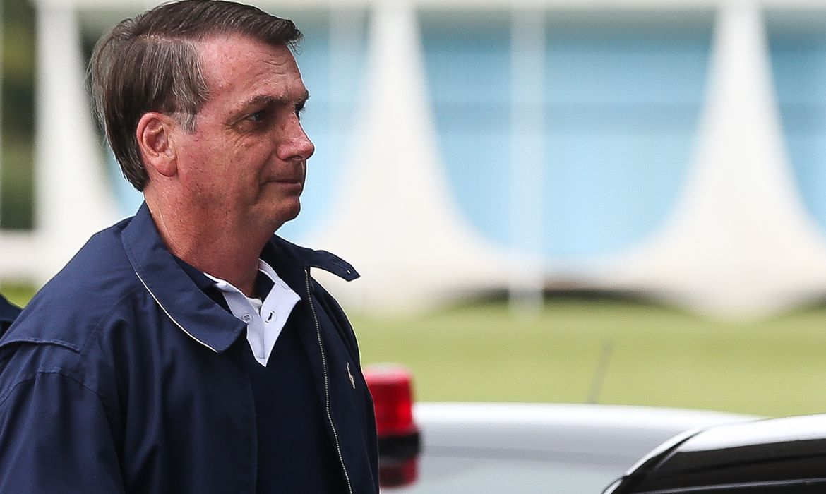 Governo Bolsonaro completa 600 dias e destaca auxílio emergencial entre ações