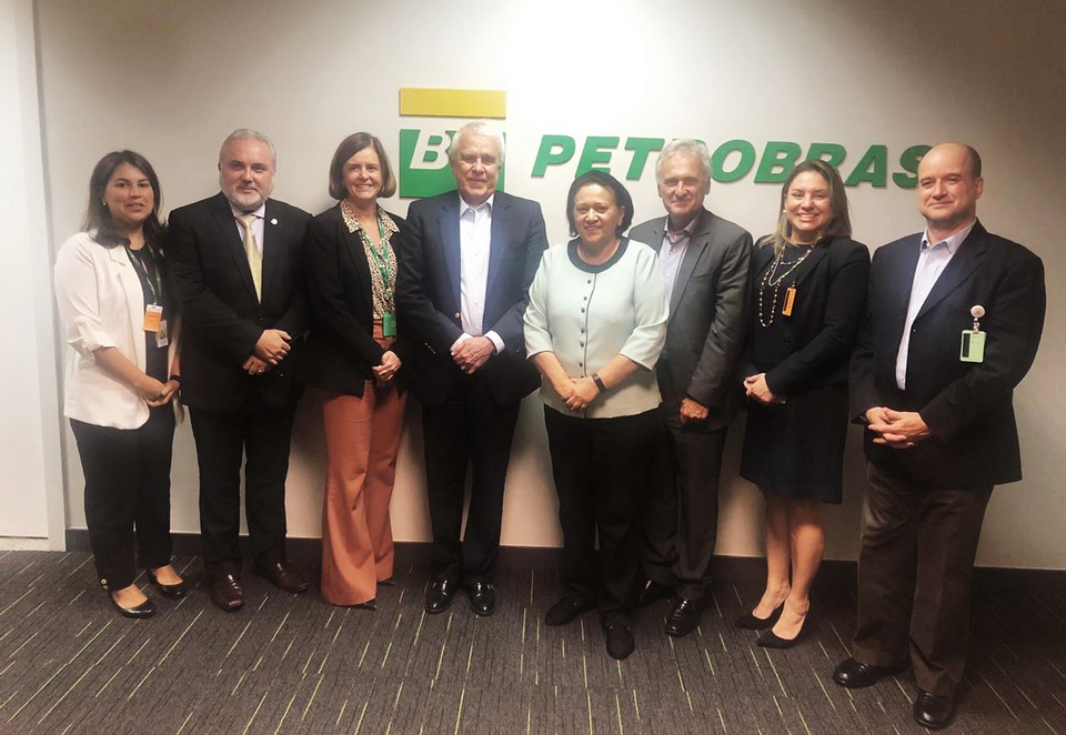Fátima Bezerra sobre saída da Petrobras do RN: "Falta de respeito e descaso"