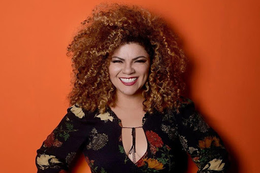 Khrystal lança álbum ao vivo passando por todas as fases da carreira