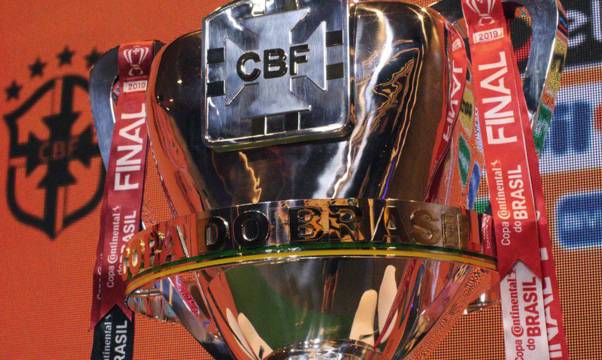 Grandes do futebol lutam para seguir vivos na Copa do Brasil