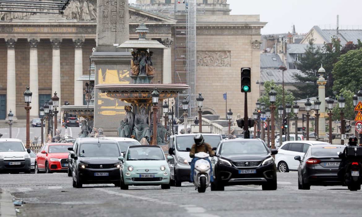 França espera vacinas contra covid no fim deste ano ou início de 2021