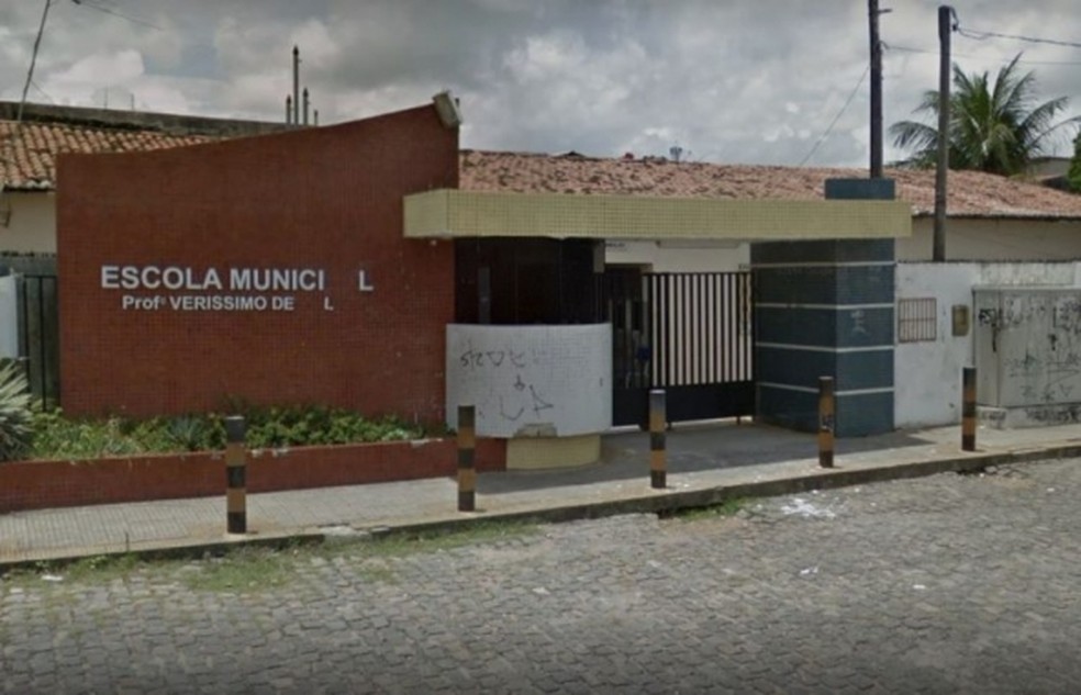 Secretária de Educação recebe militares da Escola Cívico-Militar de Natal