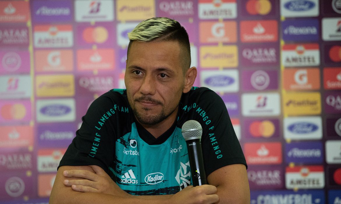 Covid-19: Goleiro do Fla testa positivo e preocupa até para Libertadores