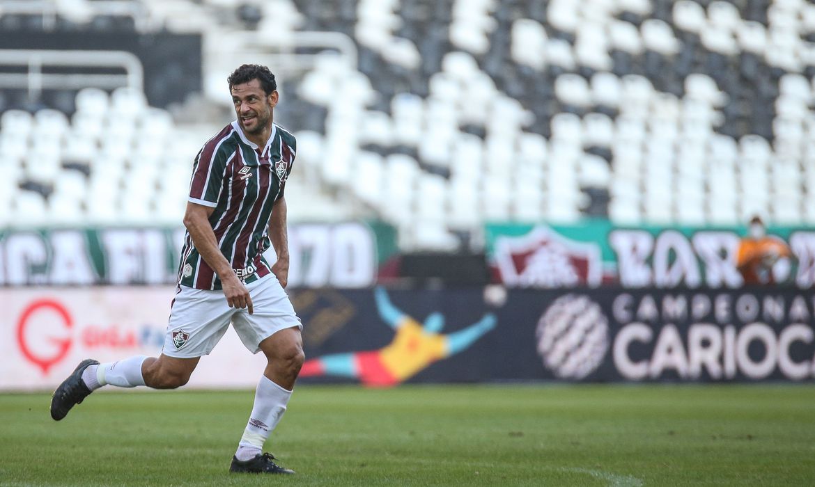 Atacante do Fluminense testa positivo para coronavírus