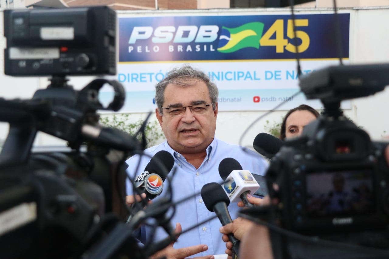 Candidato a reeleição, Álvaro Dias fala em resgatar turismo de Natal