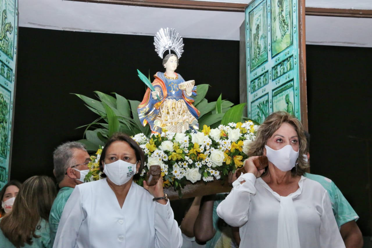 Governadora participa de homenagem aos profissionais da saúde de Mossoró