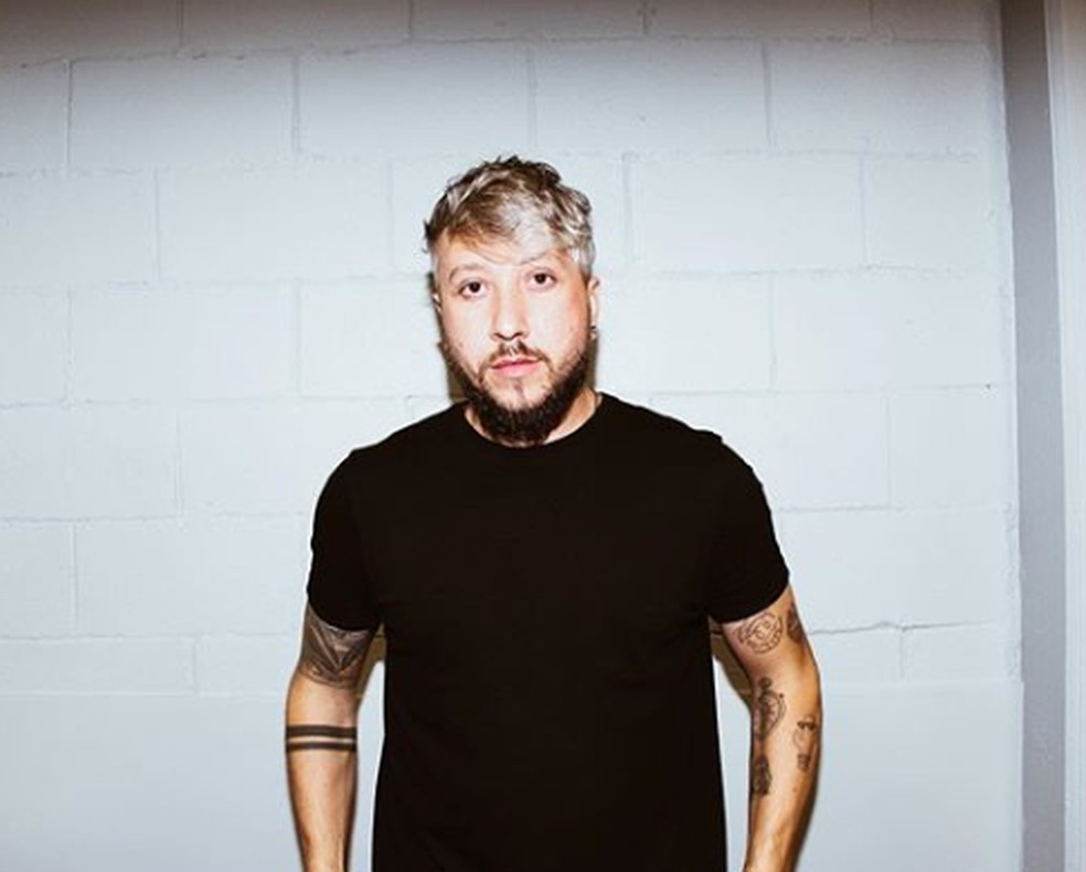 Baterista tem indisposição e morre após show no formato drive-in em BH