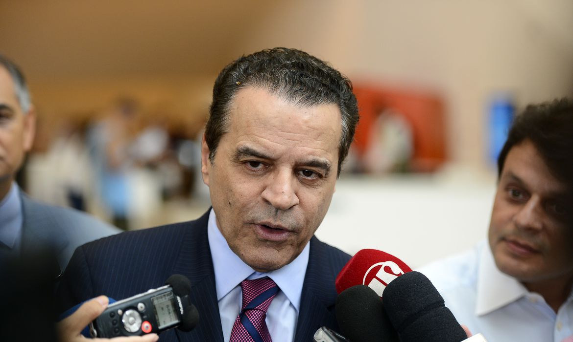 Ex-deputado do RN discursa pela 1ª vez após prisão: "Luta continua"
