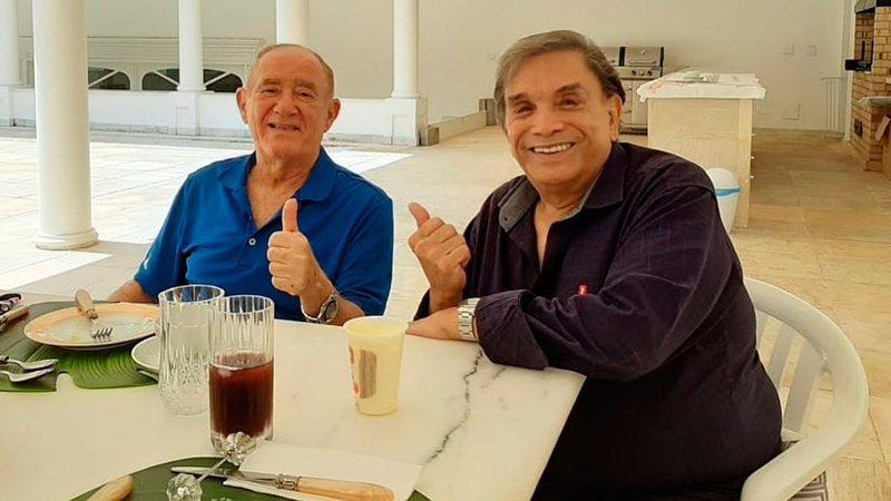 Trapalhões se reencontram e anunciam: "vem coisa boa por aí"