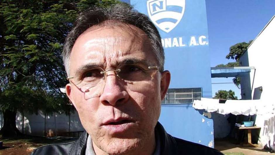 Jogador mata a facadas presidente de clube da série D