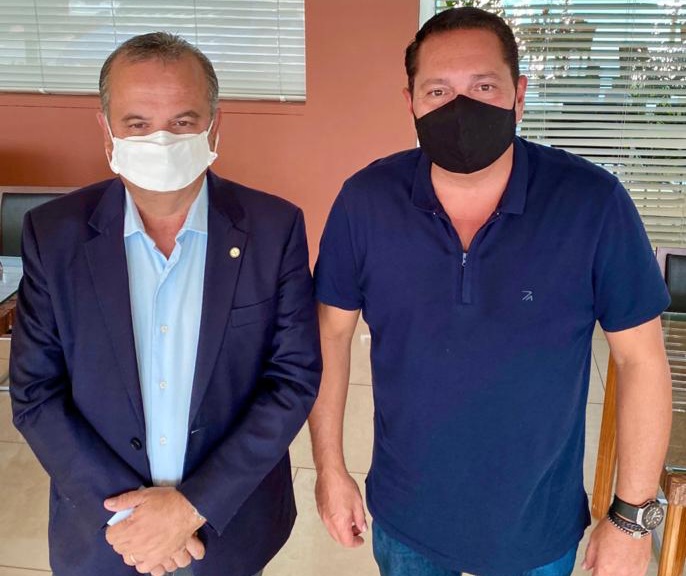 Em audiência, Ezequiel discute obras e investimentos no RN com ministro