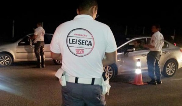 Operação Lei Seca: 49 condutores são multados por recusa ao bafômetro
