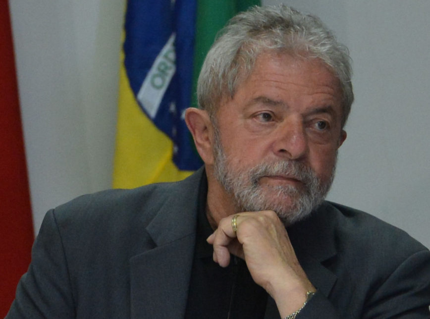 Lula celebra "desmonte" da Lava Jato