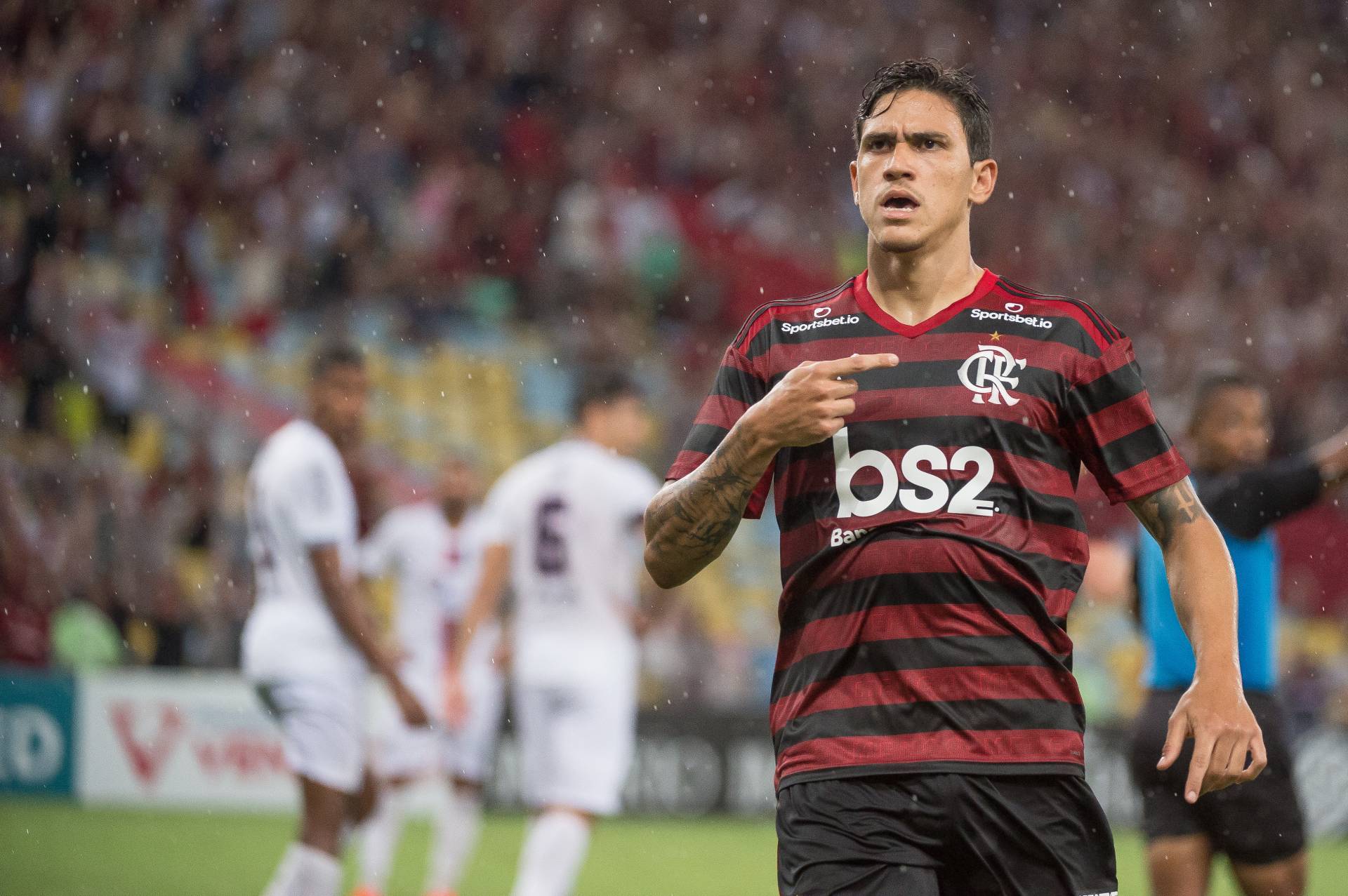 CBF nega pedido do Fla e mantém jogo com Palmeiras. Clube aguarda STJD